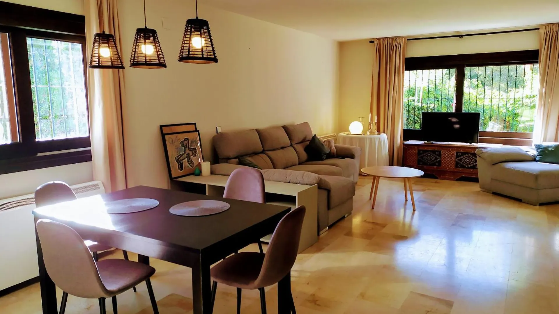Casa Tara Vila Sitio de Calahonda 0*,  Espanha